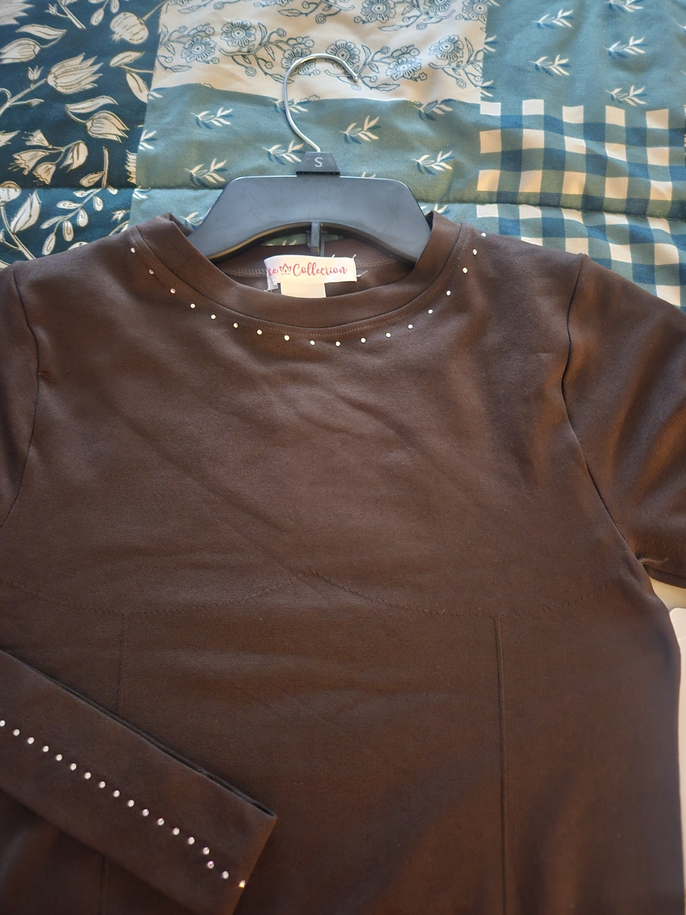Women's Brown Stud-Trim Track Pants & Short-Sleeve Top Set - Picture 5 of 8